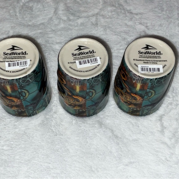 SEAWORLD Collectors 2D Painted Shark, Etc 3 1/8 In JuiceGlass Bundle 3 Brand New - Picture 16 of 16